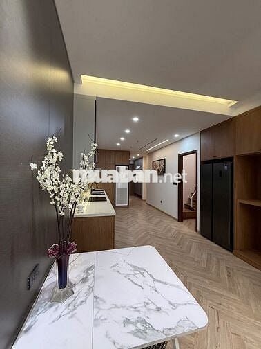15 TỶ (CÓ TL) BRG Diamond 3PN 105 m2, bao phí LH: EM DUY