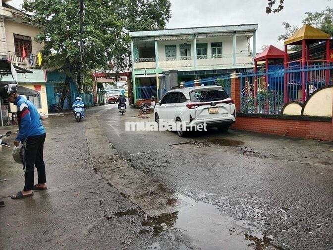 Chính chủ giwir bán lô đất miếu bông phường hoà xuân  th phố đà nẳng