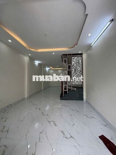 Hiếm! Giá Cực Rẻ Bán Nhà 5T,sổ vuông đẹp,OTO Vào,Về ở ngay,500m ra QL6