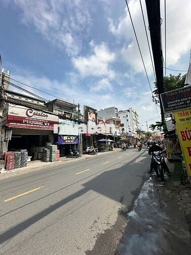 CHo thuê nhà mặt tiền đường Phạm văn hai 4x25m 3L