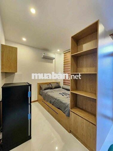 PHÒNG BAN CÔNG RỘNG – FULL NỘI THẤT – GẦN ĐH HUTECH/NGOẠI THƯƠNG