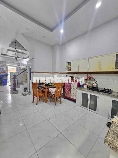 NGỢP BANK CẦN BÁN GẤP NHÀ 3 TẦNG 4,3X16 ĐƯỜNG THÔNG 6M DƯƠNG THỊ MƯỜI