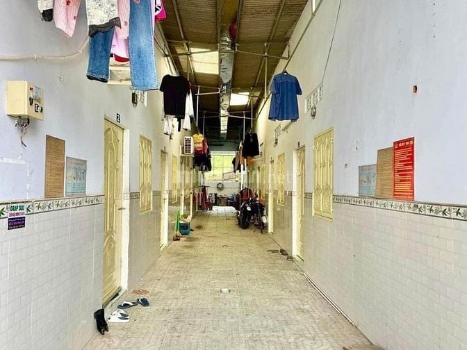 Ngộp bán gấp dãy trọ 10p ngay KCN Trảng Bàng, 200m2, giá 970 Tr, Shr