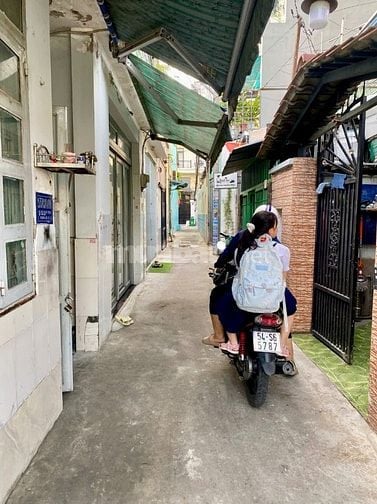 Cần cho thuê nhà nội thất đầy đủ giá rẻ ngay ngã tư ga(k nhận mô giới)