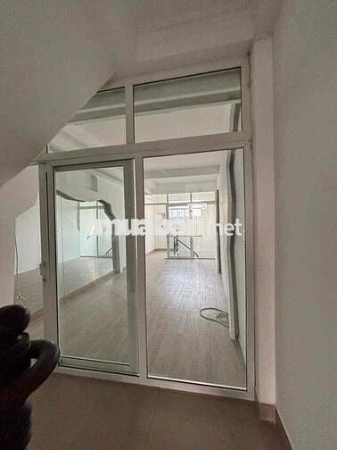 NHÀ MẶT TIỀN PHAN VĂN TRỊ P10 GÒ VẤP NGAY ĐỐI DIỆN CITYLAND CÓ HẦM