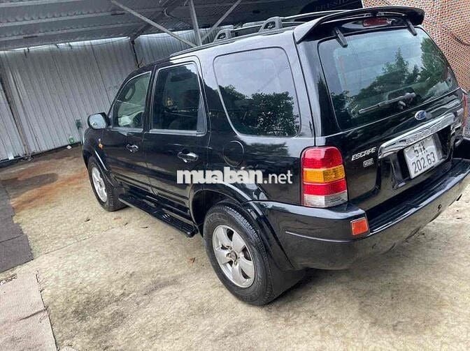 Ford Escape 2003 3.0 V6 - 123 km