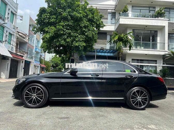 Mercedes Benz C200 Exclusive 2021