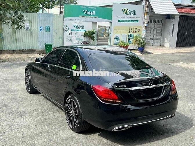 Mercedes Benz C200 Exclusive 2021