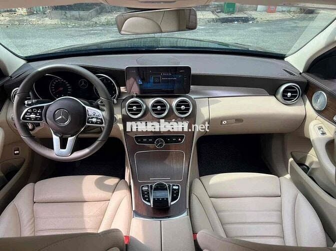 Mercedes Benz C200 Exclusive 2021