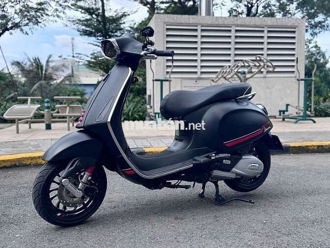 Piaggio Vespa Sprint 125Cc ABS 2022 Đen mờ