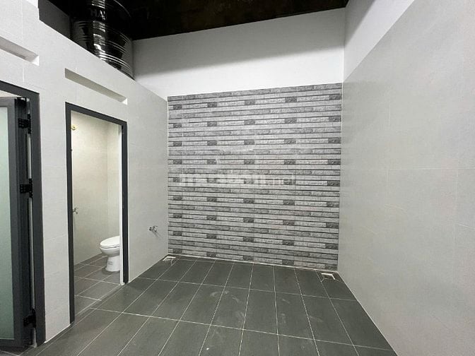 NHÀ MỚI TINH (4X18) HẺM 6M SÁT MẶT TIỀN NGHUYỄN VĂN LUÔNG Q.6