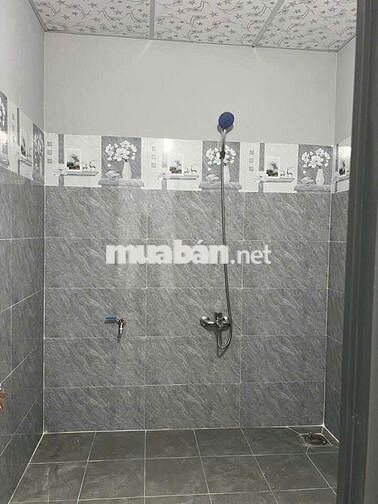 Nhà cấp 4 sân vườn 7x22m giá 2.3 tỷ thương lượng chính chủ