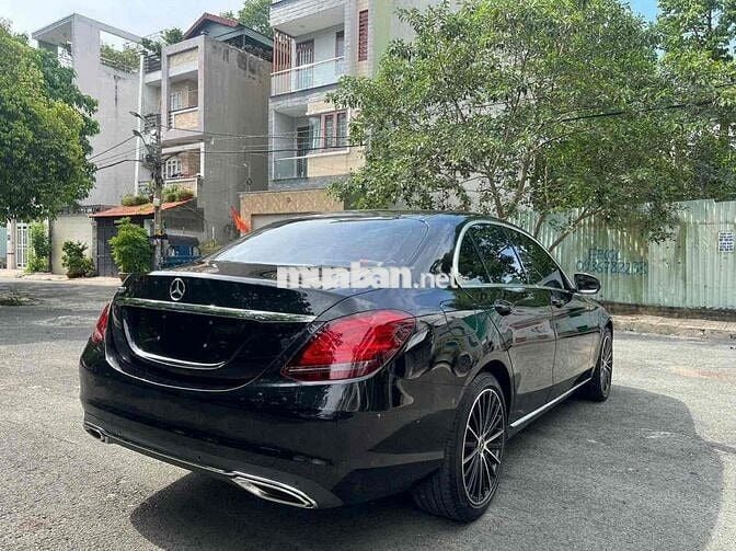 Mercedes Benz C200 Exclusive 2021