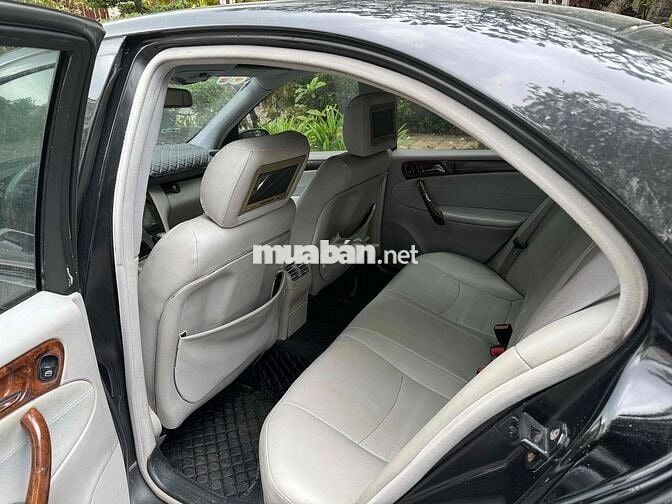 Mercedes-Benz C200 Kompressor Đen