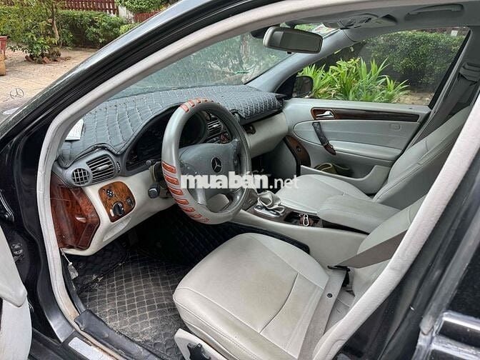 Mercedes-Benz C200 Kompressor Đen