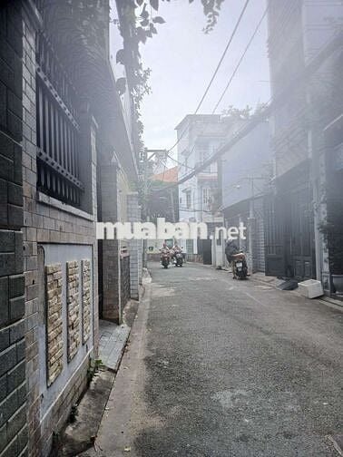 Nhà Nát Tiện Xây Mới 3,8x13(48m2) Hẻm Xe Tải Thích Quảng Đức 6,6 Tỷ