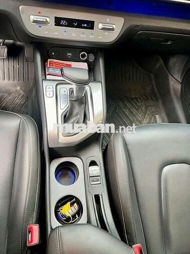 Hyundai Stargazer 2022 Cao cấp Trắng