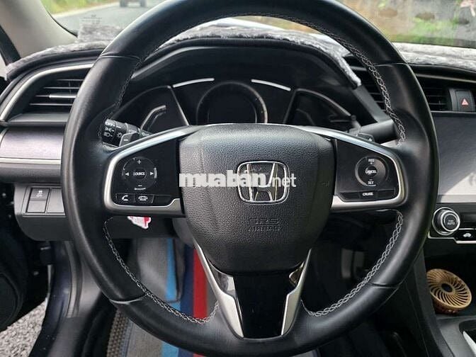 Civic 2018 1.8 - 42000 km Full Bảo Dưỡng