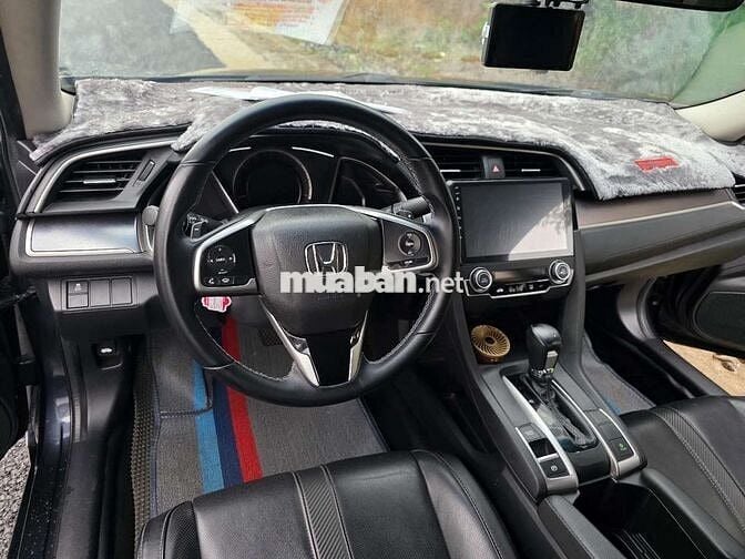 Civic 2018 1.8 - 42000 km Full Bảo Dưỡng