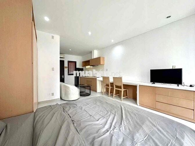 Phòng Ban Công Xa Bếp Phan Xích Long Phú Nhuận Gần Trường Sa Cầu Kiệu