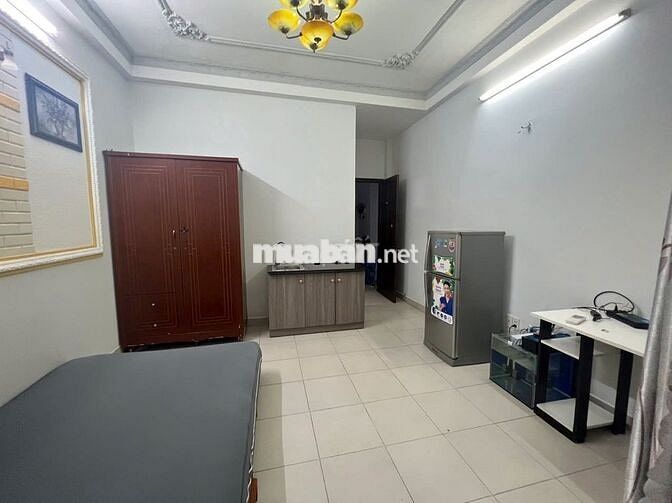 STUDIO NHỎ XINH NGAY VINCOM NGUYỄN XÍ - FULL NT - BAN CÔNG RIÊNG