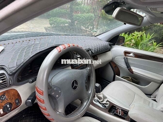 Mercedes-Benz C200 Kompressor Đen