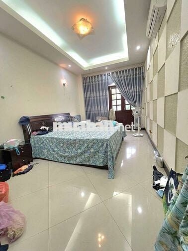 NHÀ MẶT TIỀN ĐƯỜNG 10M - LỀ ĐƯỜNG 4M -TÂN TẠO - BÌNH TÂN - 3TẦNG BTCT