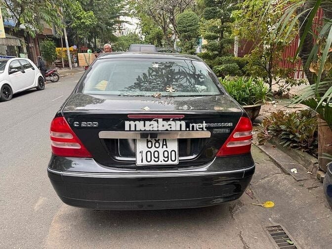Mercedes-Benz C200 Kompressor Đen