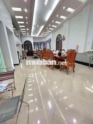 NHÀ MẶT TIỀN ĐƯỜNG 10M - LỀ ĐƯỜNG 4M -TÂN TẠO - BÌNH TÂN - 3TẦNG BTCT