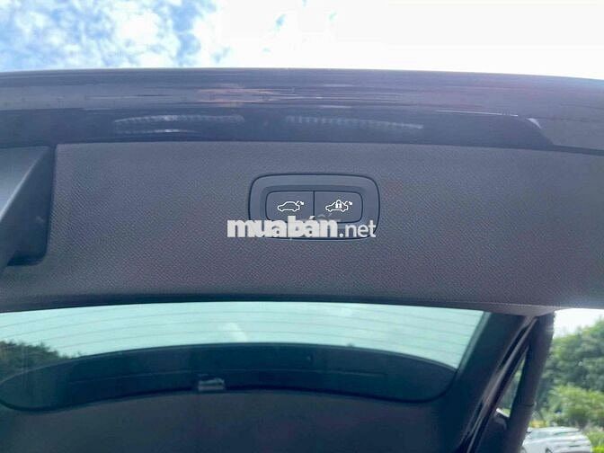 Volvo XC90 ultimate B6 Awd đen/nâu dki 2024