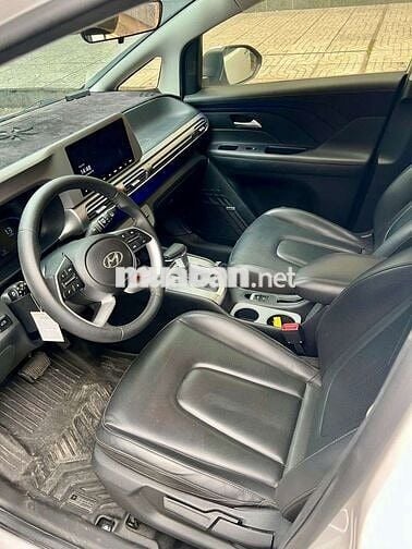 Hyundai Stargazer 2022 Cao cấp Trắng