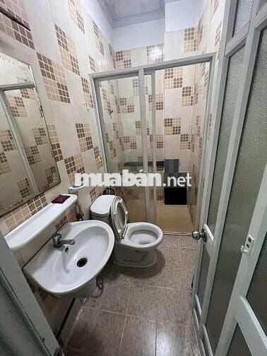 STUDIO NHỎ XINH NGAY VINCOM NGUYỄN XÍ - FULL NT - BAN CÔNG RIÊNG