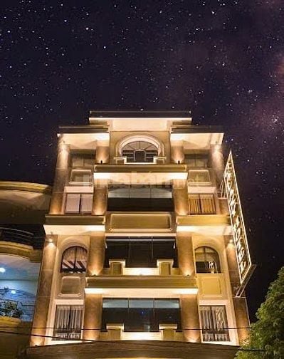 Bán Khách Sạn Gò Vấp Đang Kinh Doanh - Thu Nhập 600Tr/Tháng