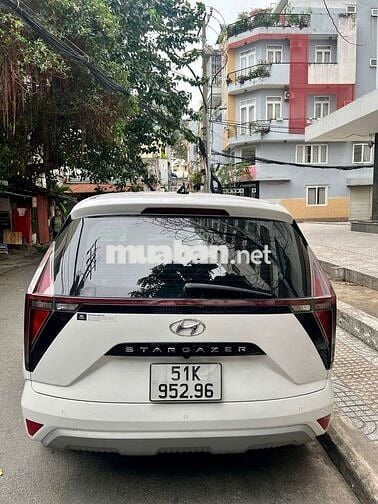 Hyundai Stargazer 2022 Cao cấp Trắng