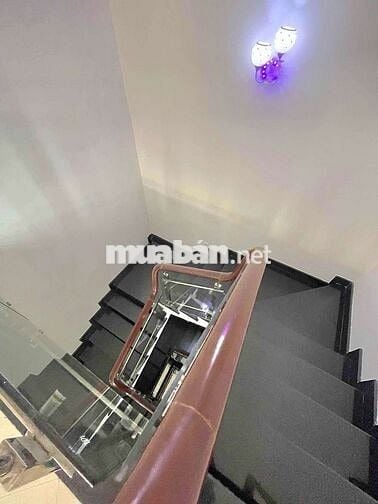 NHÀ MẶT TIỀN ĐƯỜNG 10M - LỀ ĐƯỜNG 4M -TÂN TẠO - BÌNH TÂN - 3TẦNG BTCT