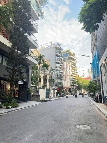 Bán Tòa Nhà VP Đường Đội Cấn Liễu Giai Ba Đình Hà Nội Diện tích 88 m2 