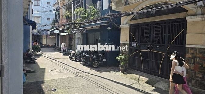 Mặt Bằng Kinh Doanh Quận 1 , 32m2, Cầu Nguyễn Văn Cừ