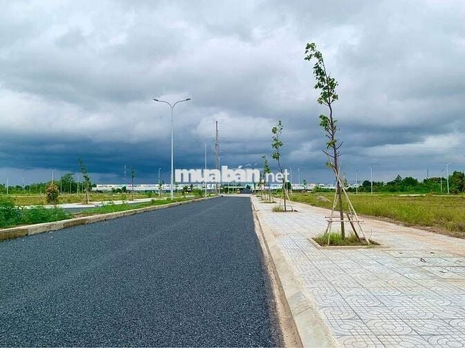 Nhà phố mặt tiền + 163m2 + 3PN view siêu đẹp