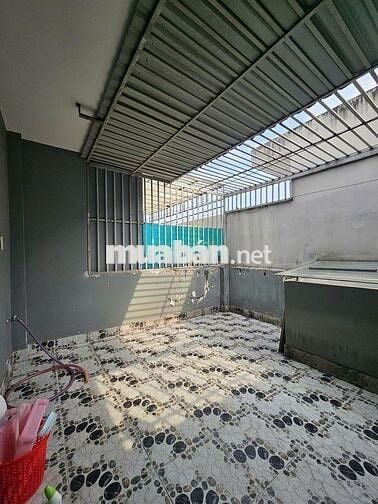 Bán gấp nhà 3 tầng, 4PN, 3WC, 167,5 m2 sàn tại HBC, Thủ Đức, 7,1 tỷ