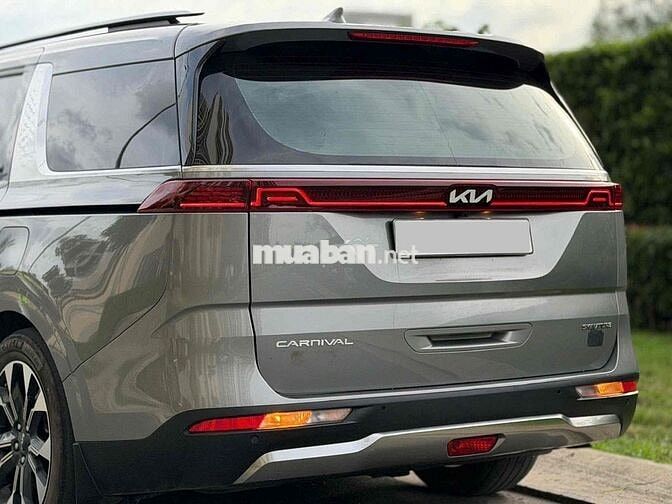 Kia Carnival 2023 Signature 2.2D - sơn zin 100% xe