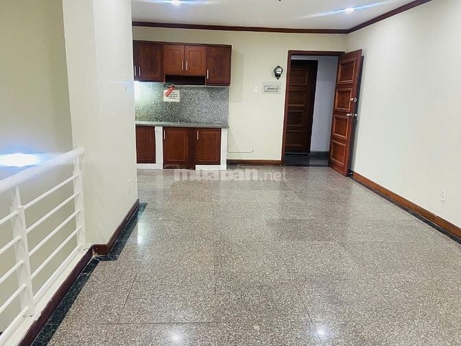 Chỉ với 22 triệu có ngay căn duplex 6PN, full nội thất, liền kề Quận 5