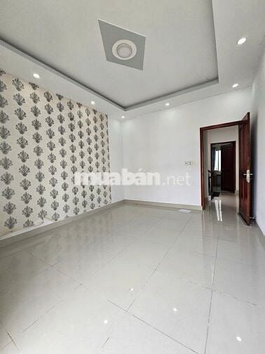 Bán gấp nhà 3 tầng, 4PN, 3WC, 167,5 m2 sàn tại HBC, Thủ Đức, 7,1 tỷ