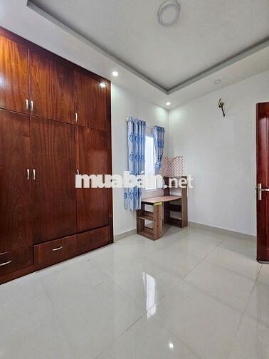 Bán gấp nhà 3 tầng, 4PN, 3WC, 167,5 m2 sàn tại HBC, Thủ Đức, 7,1 tỷ