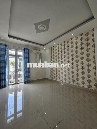 Bán gấp nhà 3 tầng, 4PN, 3WC, 167,5 m2 sàn tại HBC, Thủ Đức, 7,1 tỷ