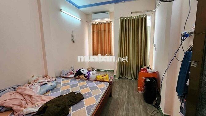 bán nhà Lê Quang Định - 46m2 3 PN - 2 Tầng kế hẻm xe hơi 5.48tỷ