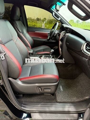 Toyota Fortuner Legender 2025 2.4L 4x2 AT