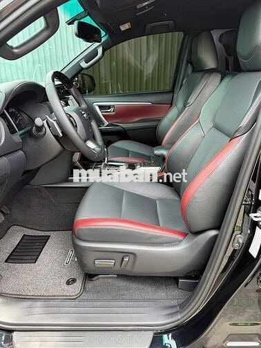 Toyota Fortuner Legender 2025 2.4L 4x2 AT