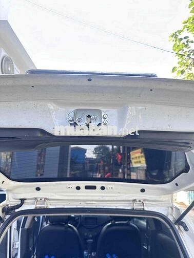 Chevrolet Spark 2012 Trắng 100745 km