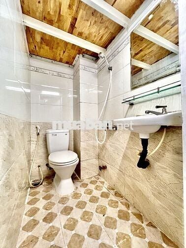 DUPLEX FULL NỘI THẤT NGAY TÂN QUÝ MỚI XÂY GẦN ĐH VĂN HIẾN AN NINH