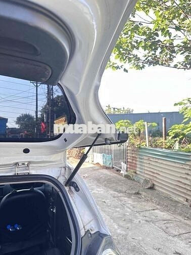 Chevrolet Spark 2012 Trắng 100745 km